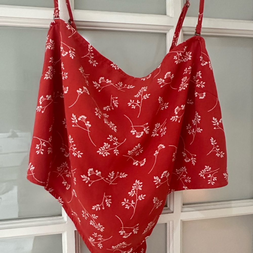 Abercrombie & Fitch Red and White Floral Bandana Top